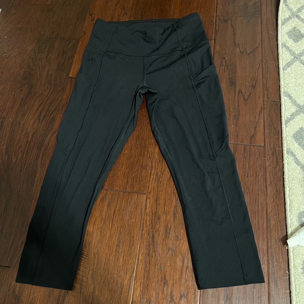Black Lululemon leggings